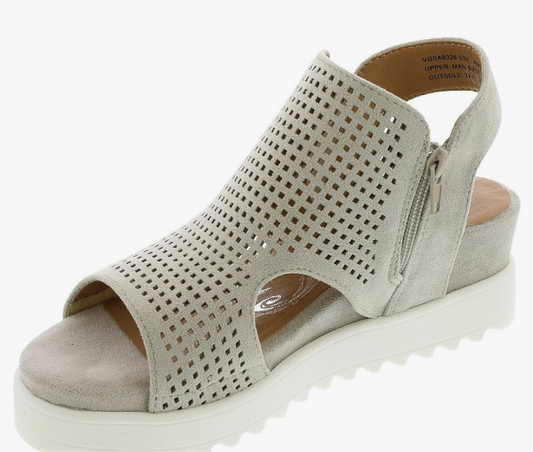 Amy Sandal